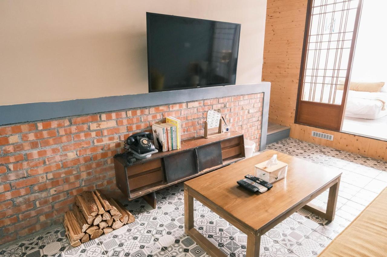 South Gate Home Stay تاينان المظهر الخارجي الصورة